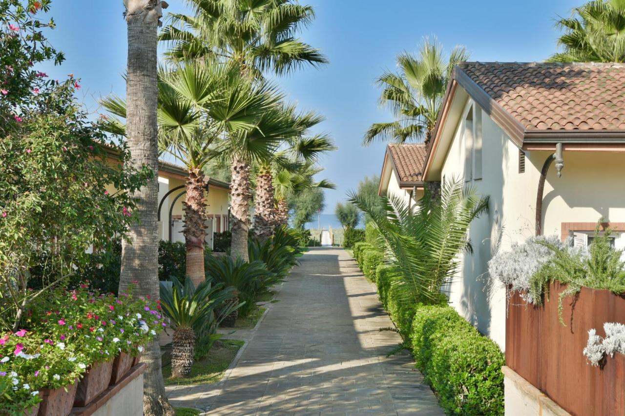 Paestum Inn Beach Resort Exterior photo