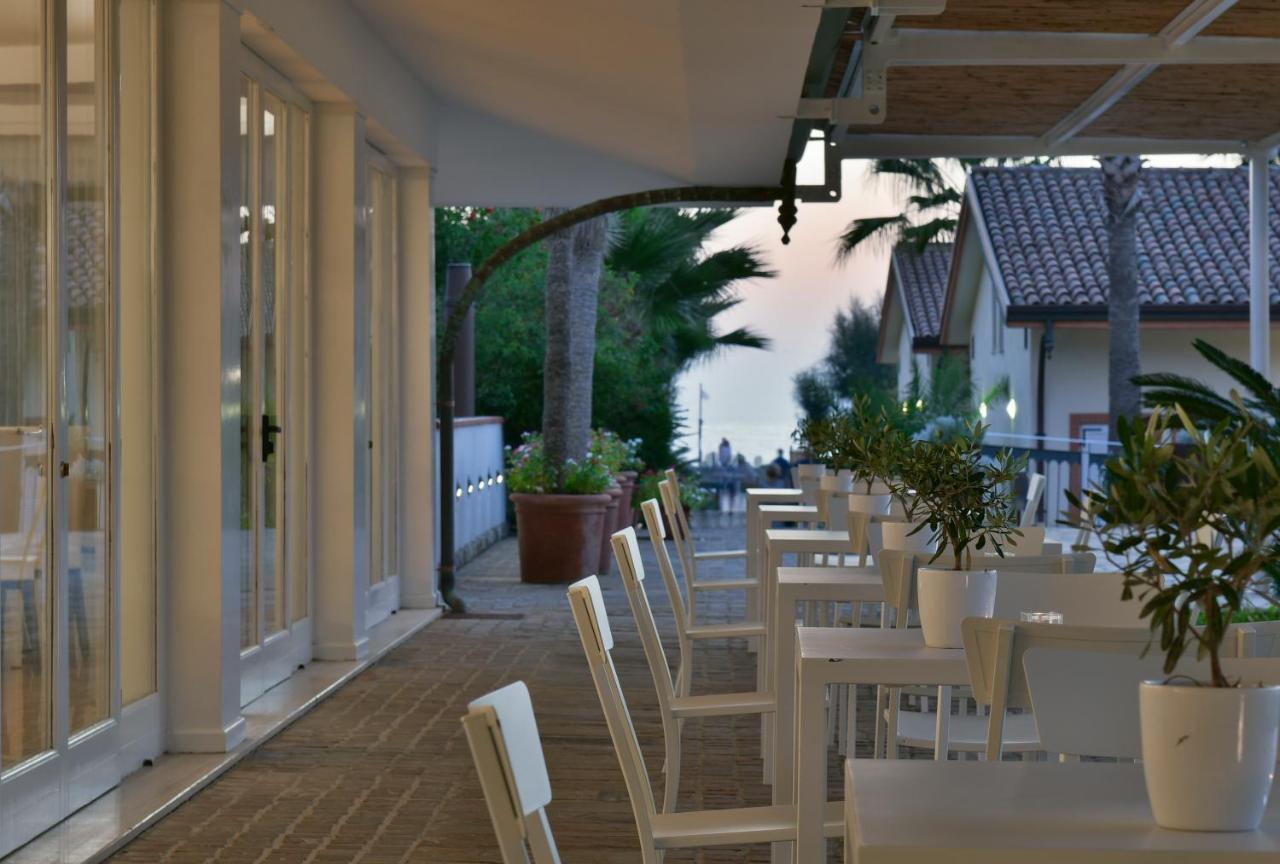 Paestum Inn Beach Resort Exterior photo