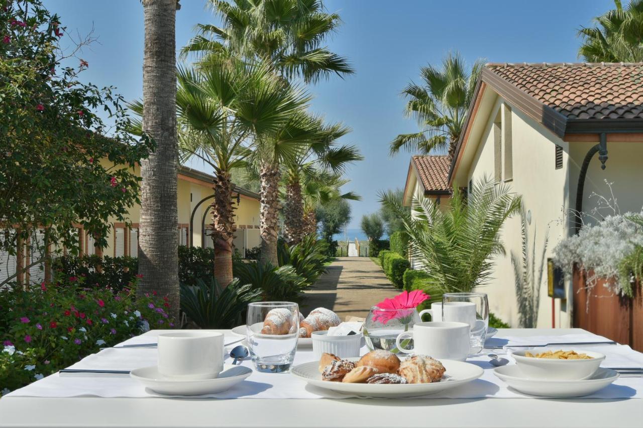 Paestum Inn Beach Resort Exterior photo